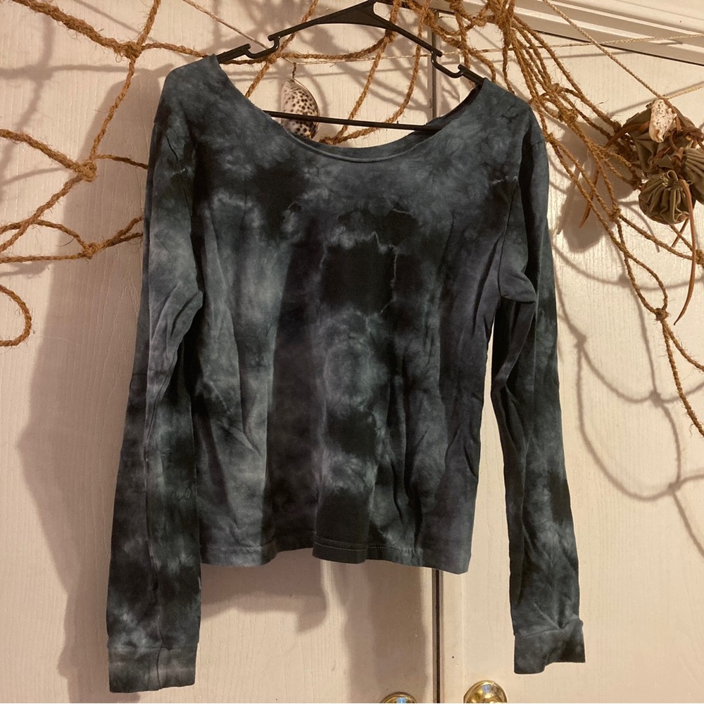 Fused Hawaii Long Sleeve Tie-Die Shirt